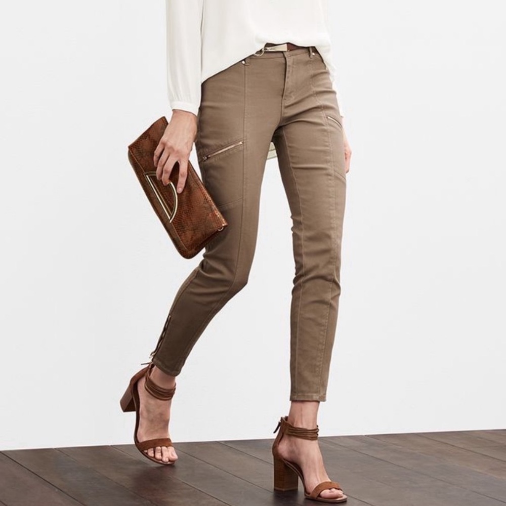 White House Black Market “The Skinny Crop” Zipper Jeans